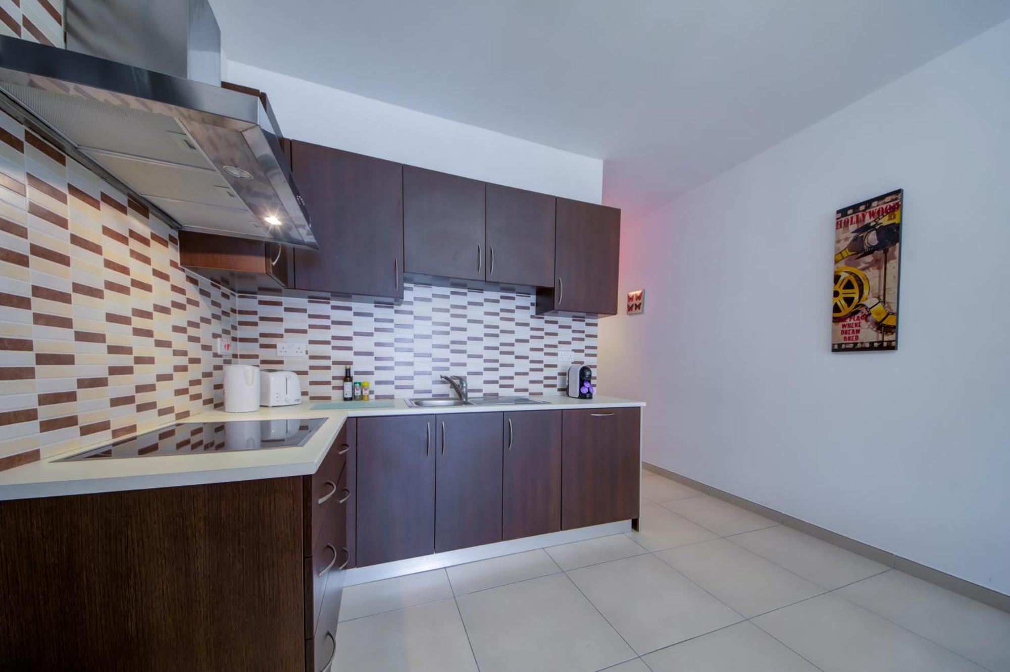 Prime Location, Modern Apartment In St Julian'S, Paceville, Apt 8 By Vaganza Saint Julian's エクステリア 写真